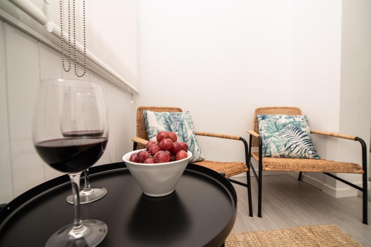 P&H Holiday Beach Apt Ponta Delgada Exterior foto